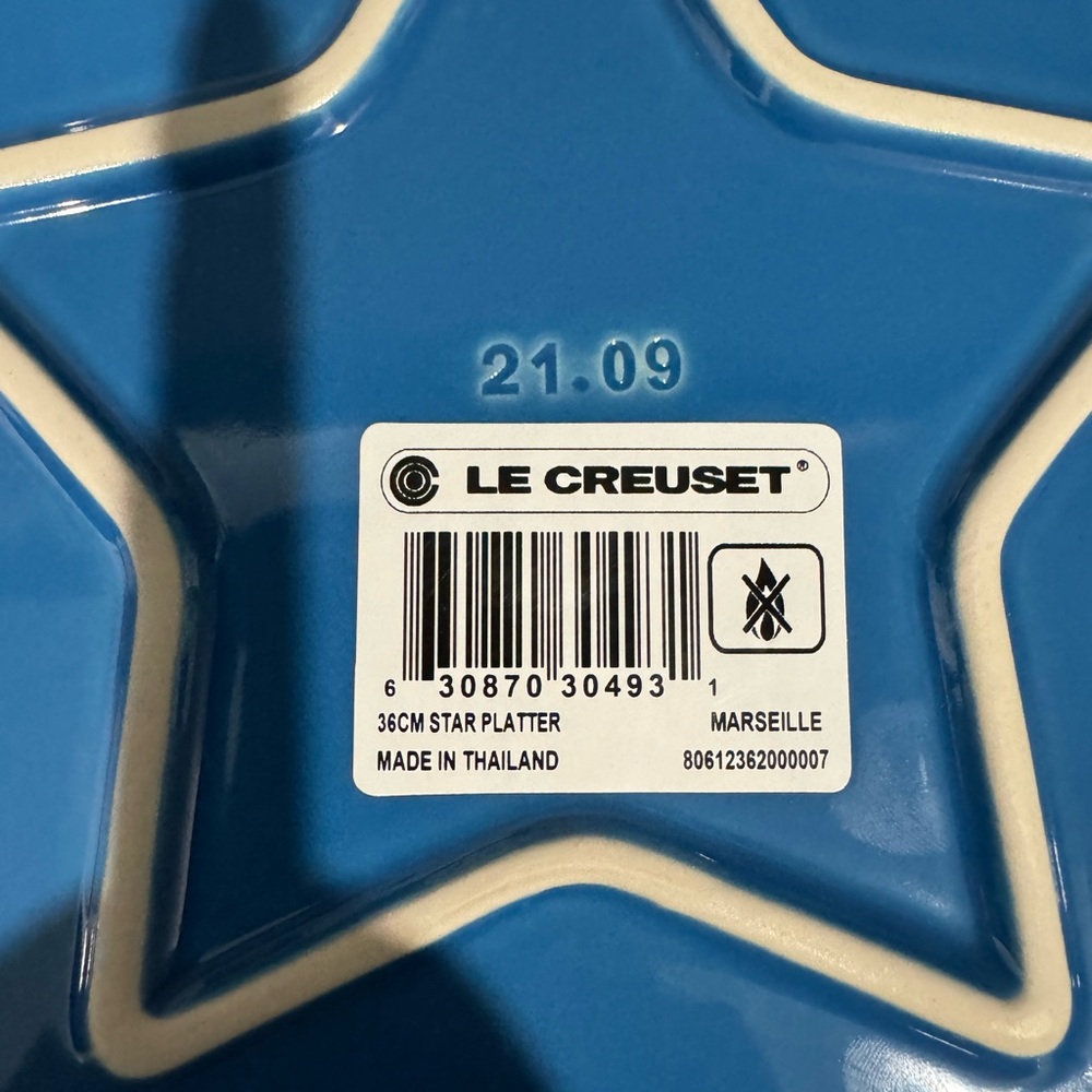 Le Creuset Marseille Blue Star Platter - Picture 3 of 3